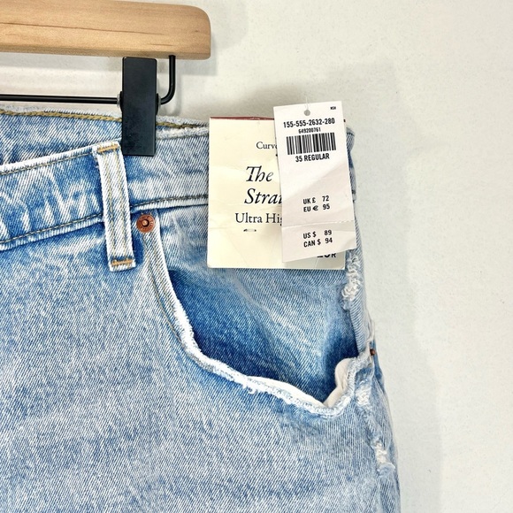 Abercrombie & Fitch Curve Love Ultra High
Rise The 90s Straight Jean NWT Sz 35 - Picture 7 of 12